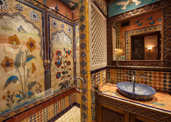 Premium King Room